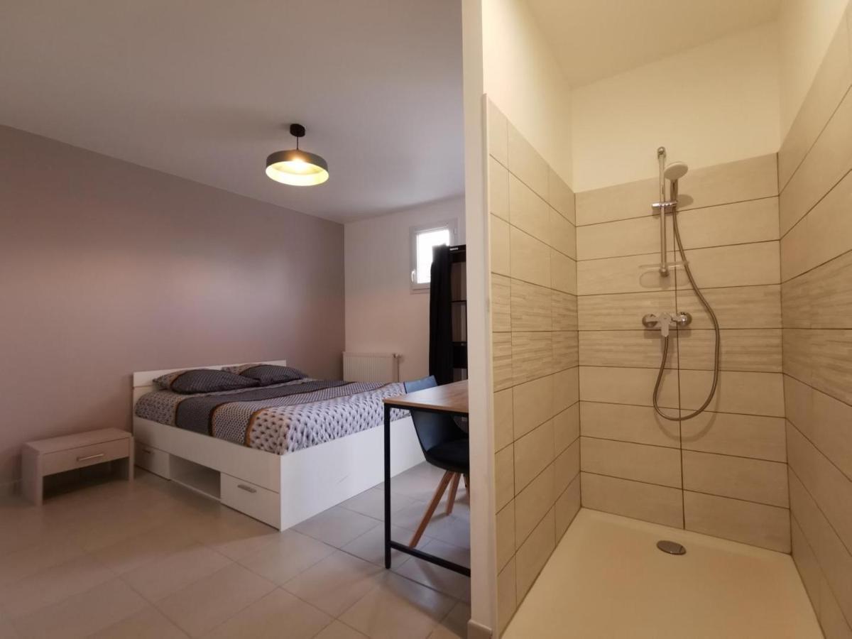Villa 5 Chambres - 3 Salles De Bain Etampes-sur-Marne Exterior photo