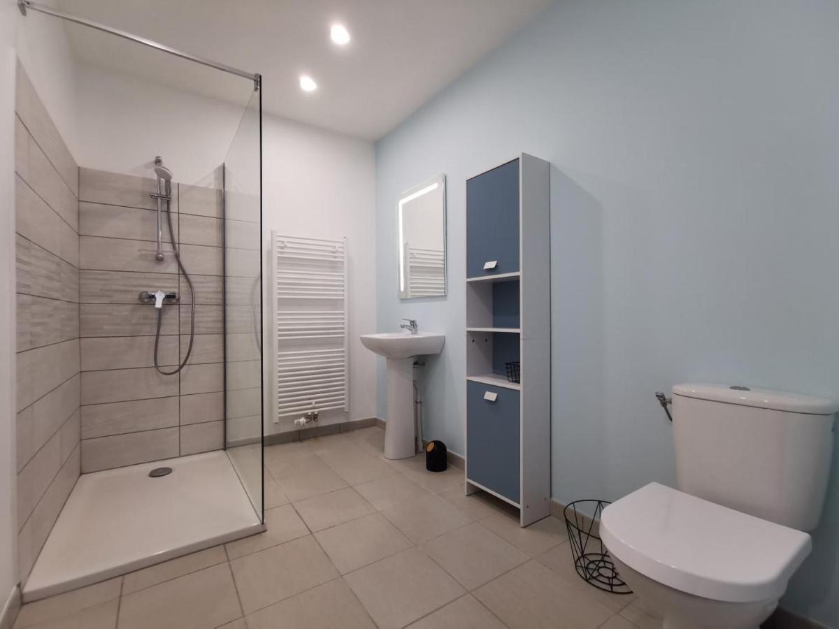 Villa 5 Chambres - 3 Salles De Bain Etampes-sur-Marne Exterior photo
