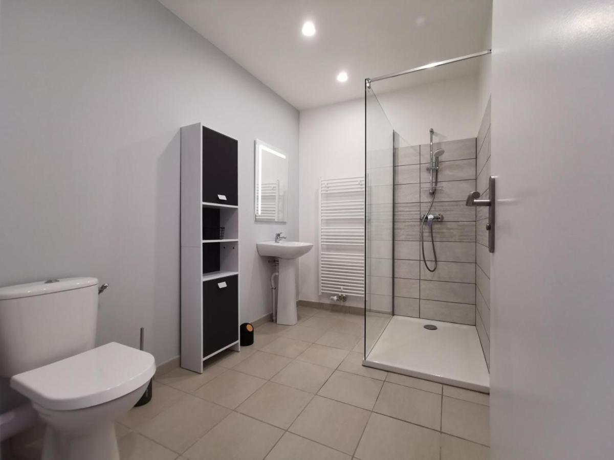 Villa 5 Chambres - 3 Salles De Bain Etampes-sur-Marne Exterior photo